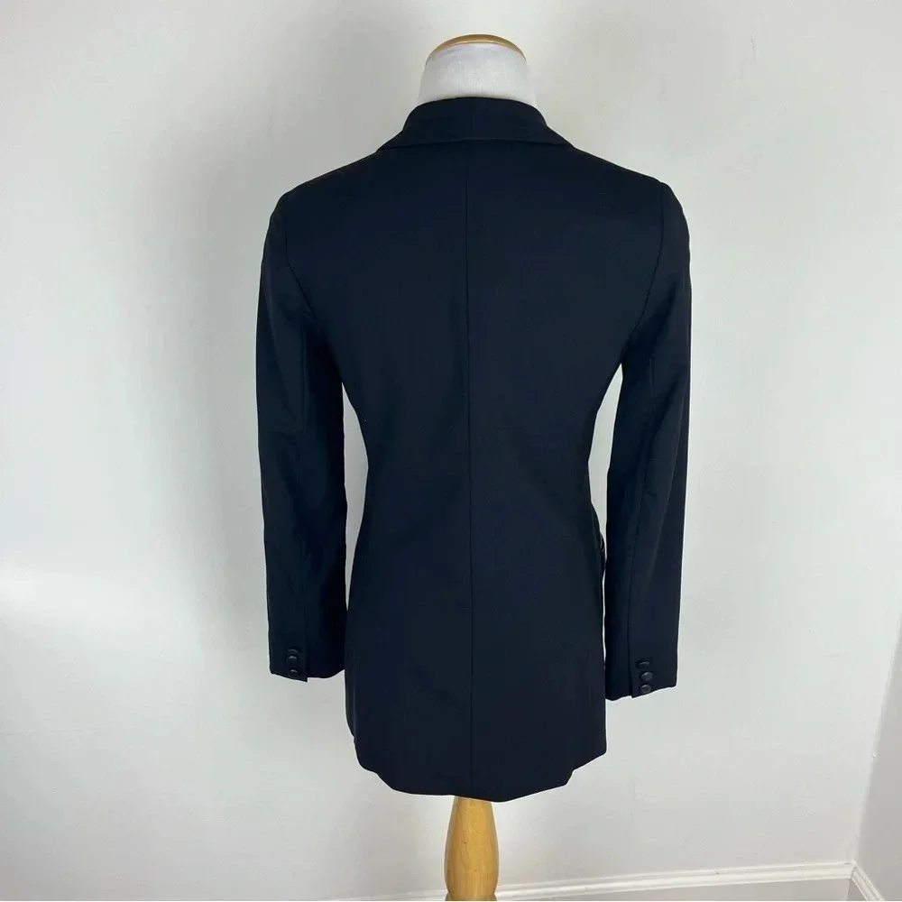 Vince wool button